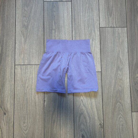 NVGTN Seamless Biker Short (Lilac) - Picture 2 of 2